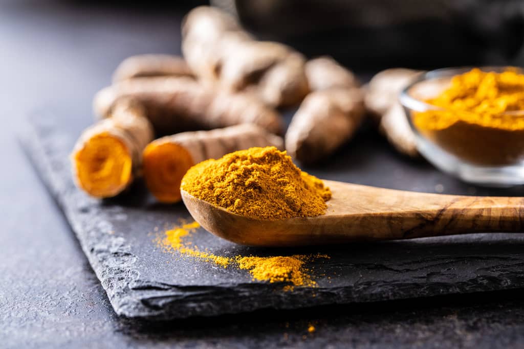 Indian Turmeric Root and Powder